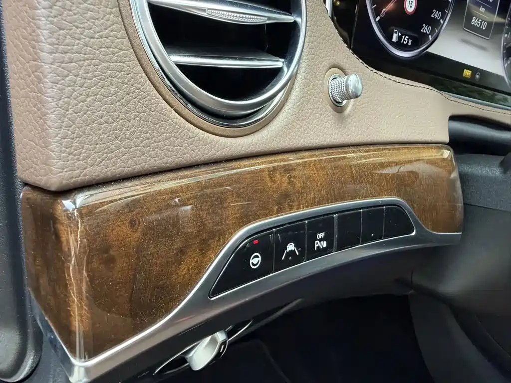 Mercedes-Benz S-Class — миниатюра 8