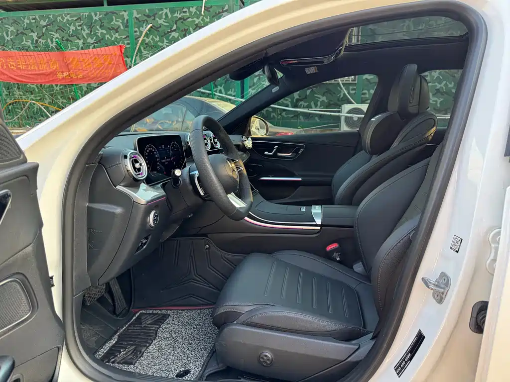 Mercedes-Benz C-Class — миниатюра 5