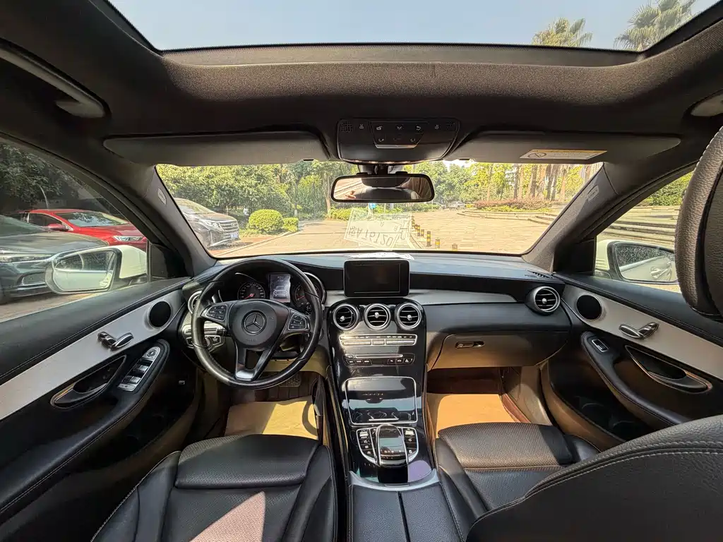Mercedes-Benz GLC — миниатюра 10