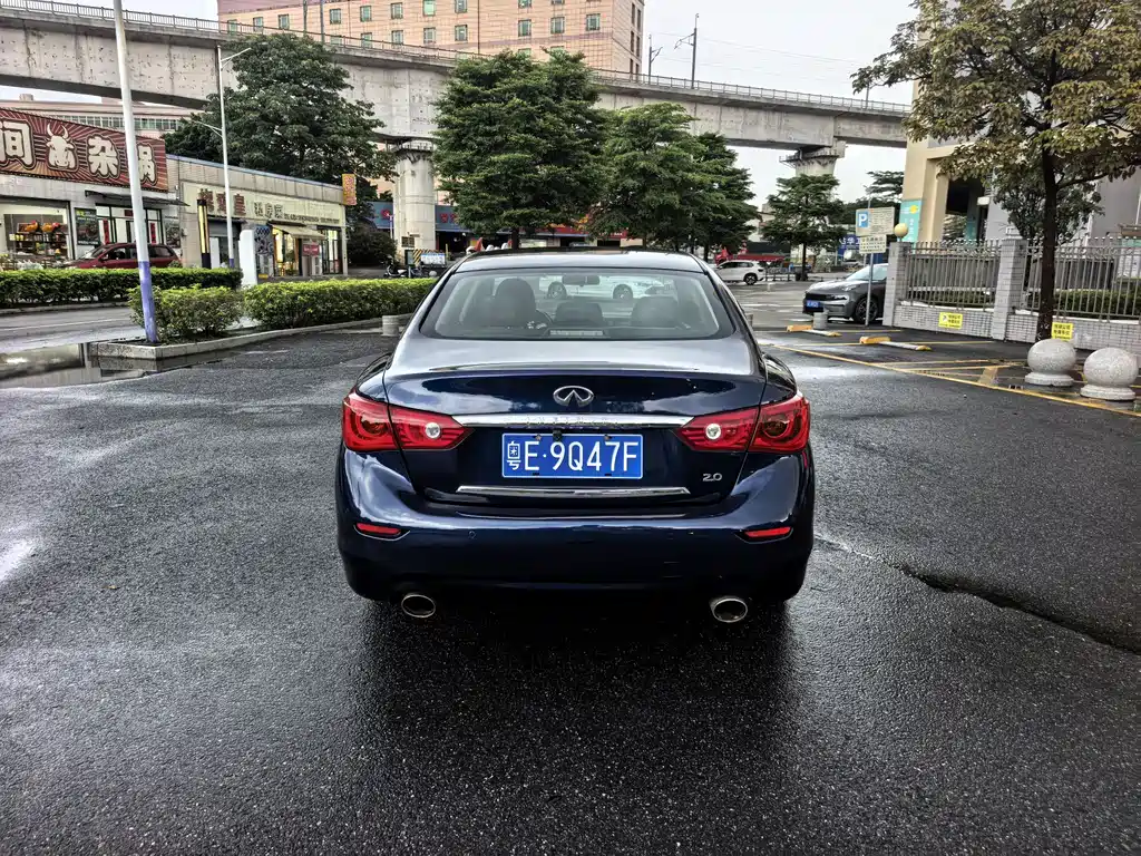 Infiniti Q50L 2016 2.0T