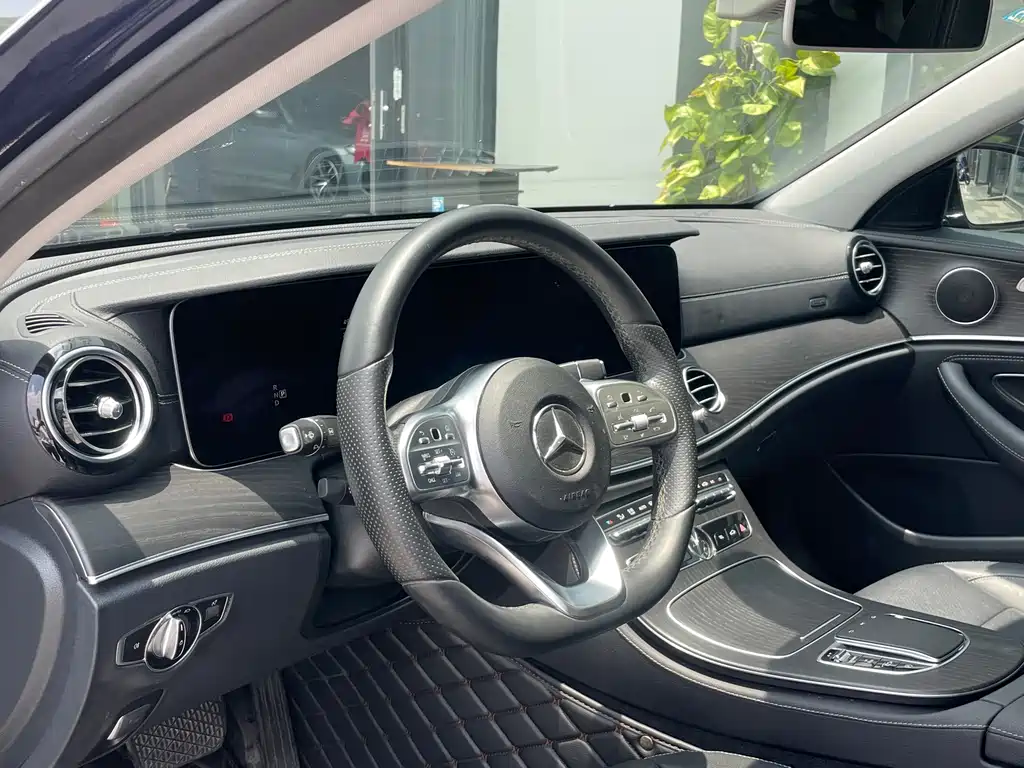 Mercedes-Benz E-Class E 2020 E 300 L Sport Fashion