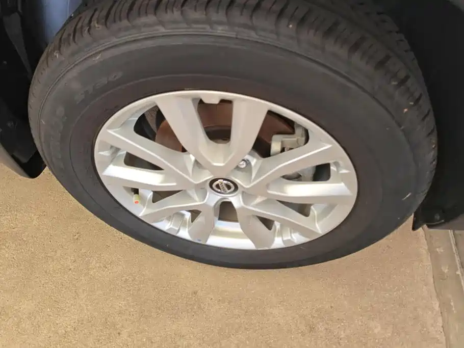 Nissan X-Trail — миниатюра 6