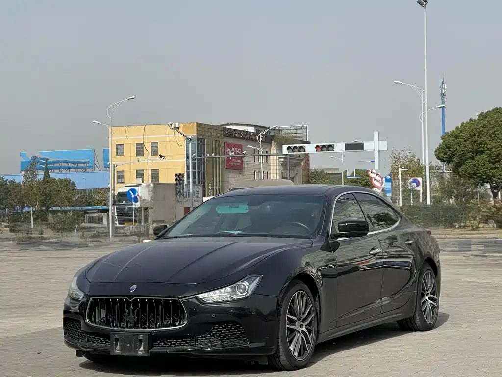 MASERATI GHIBLI