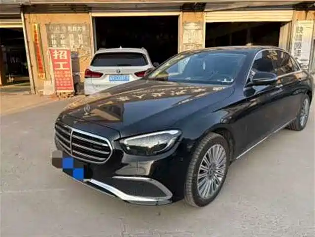 Mercedes-Benz E-Class 2022 E 300 L Luxury — фото 1