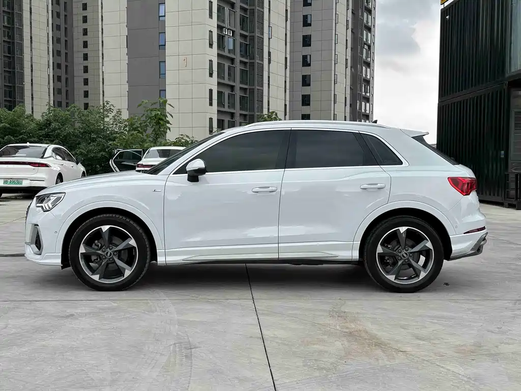 Audi Q3 2022 35 TFSI Fashion