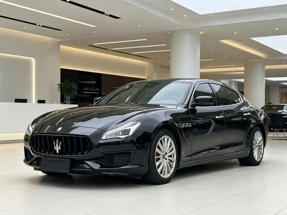 Maserati Quattroporte