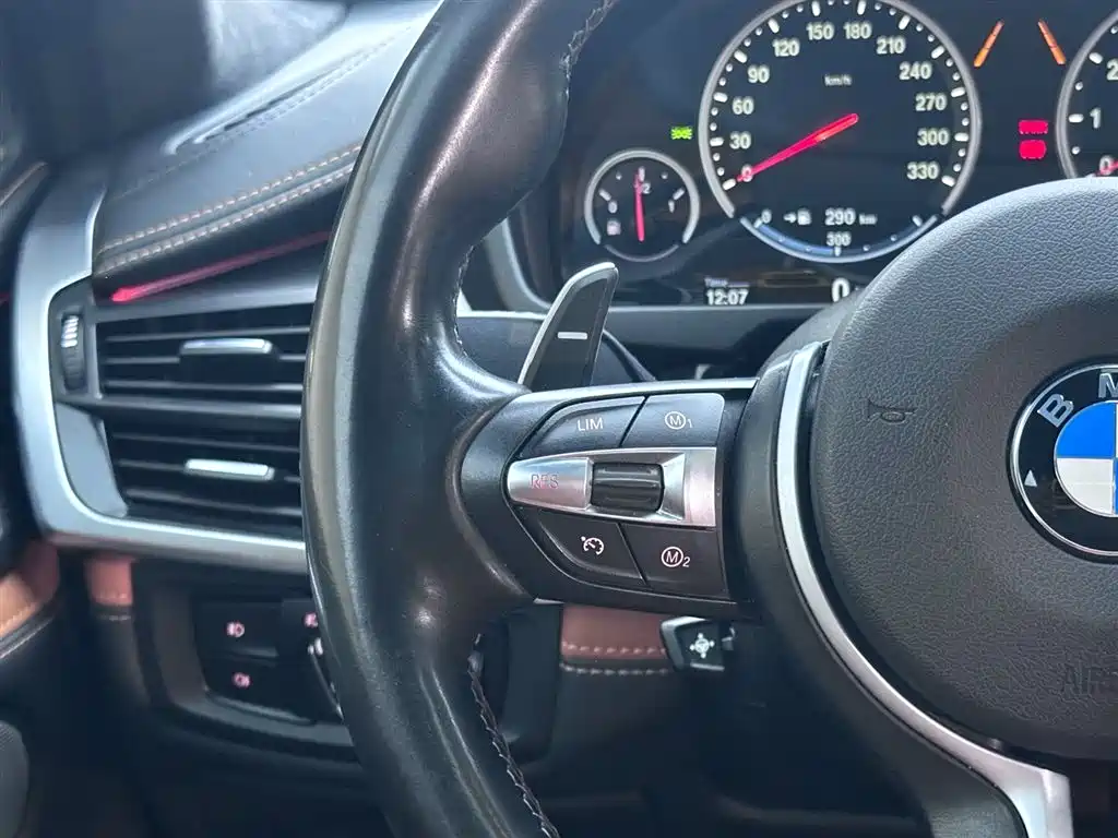 BMW X6 M — миниатюра 16