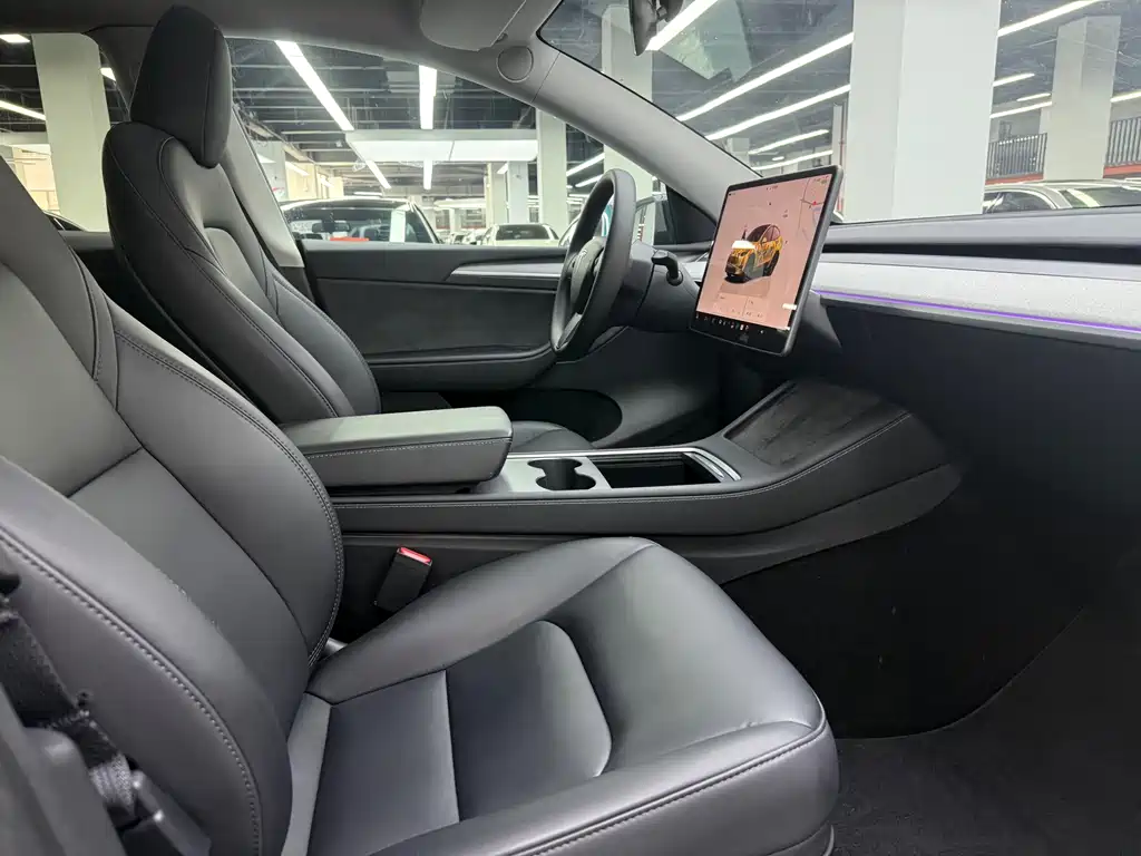 Tesla Model Y — фотографии объявления, Фото 22