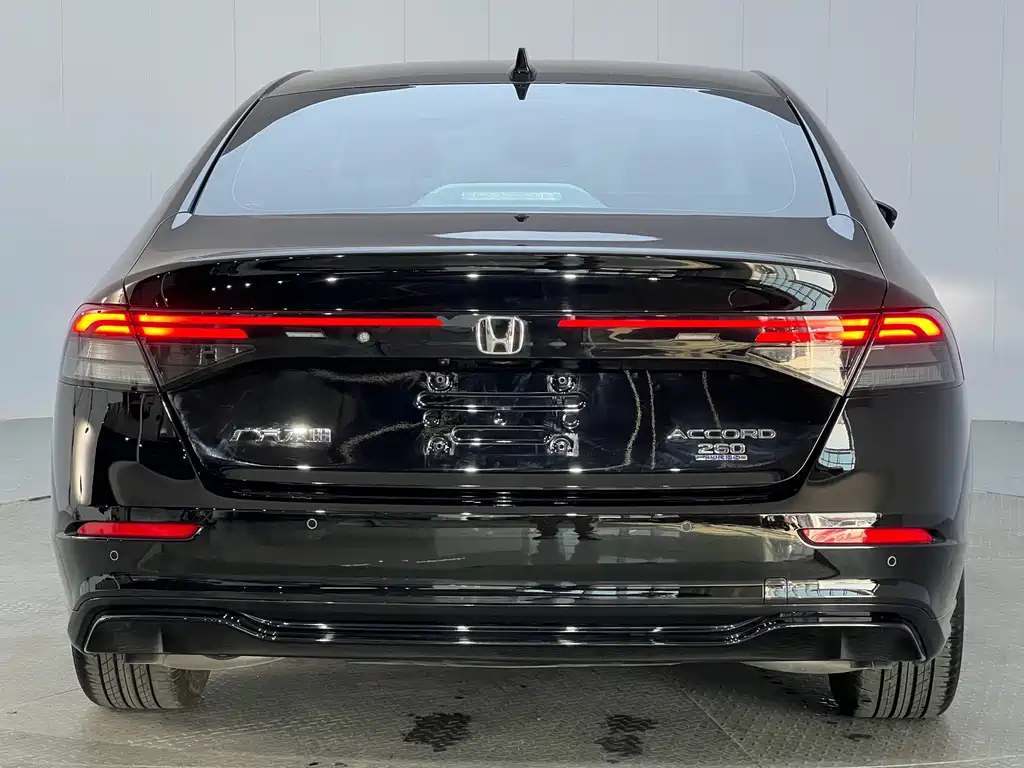 Honda Accord — миниатюра 14