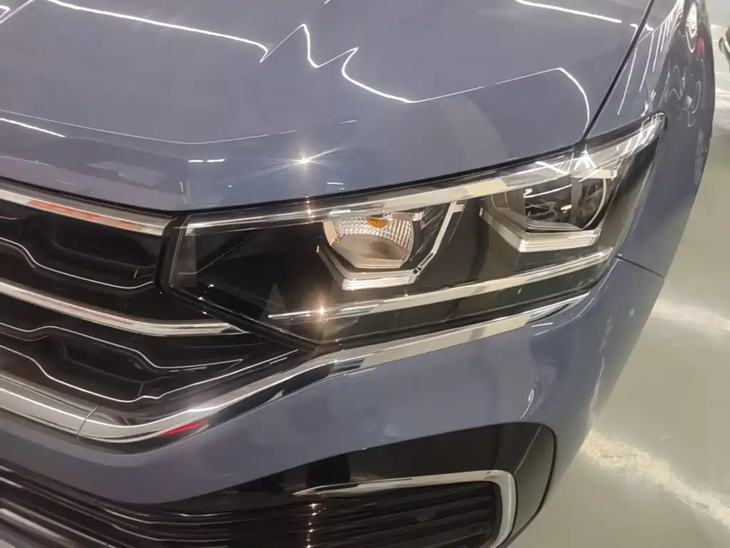 Volkswagen X — миниатюра 24