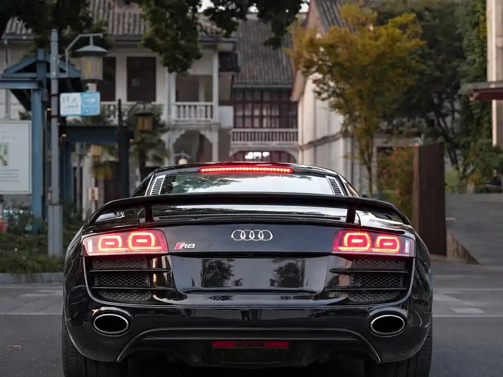 Audi R8 — миниатюра 3