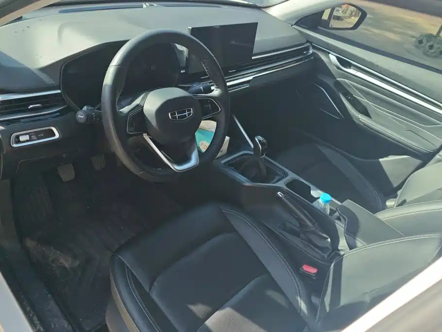 Geely Emgrand — миниатюра 12