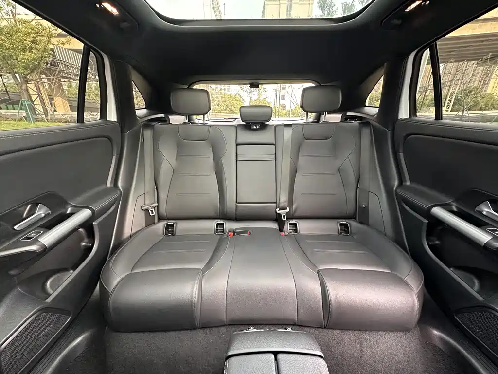 Mercedes-Benz GLA — миниатюра 15