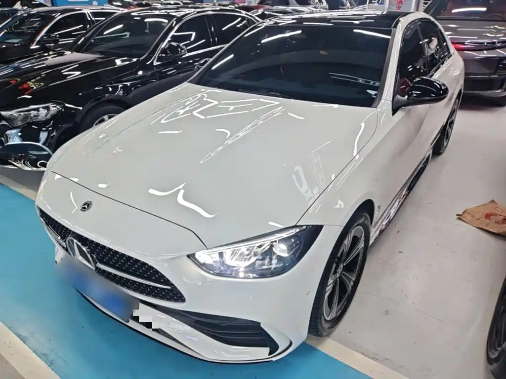 Mercedes-Benz C-Class 2022