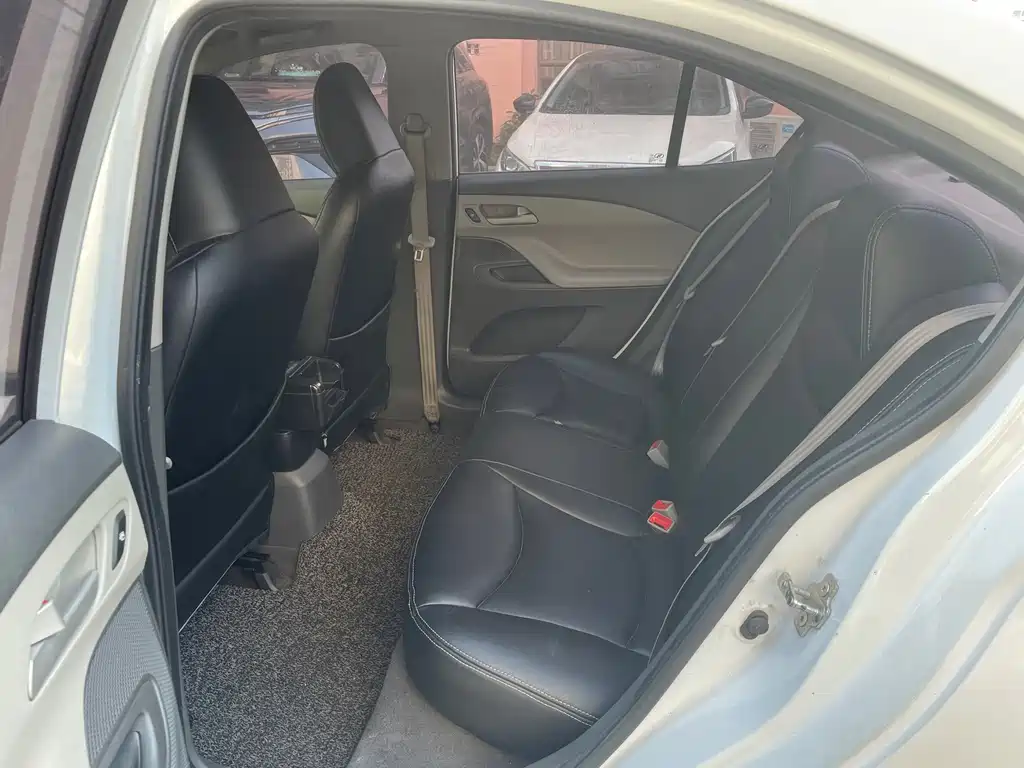 Chevrolet Sail 2015 3 1.3L MT