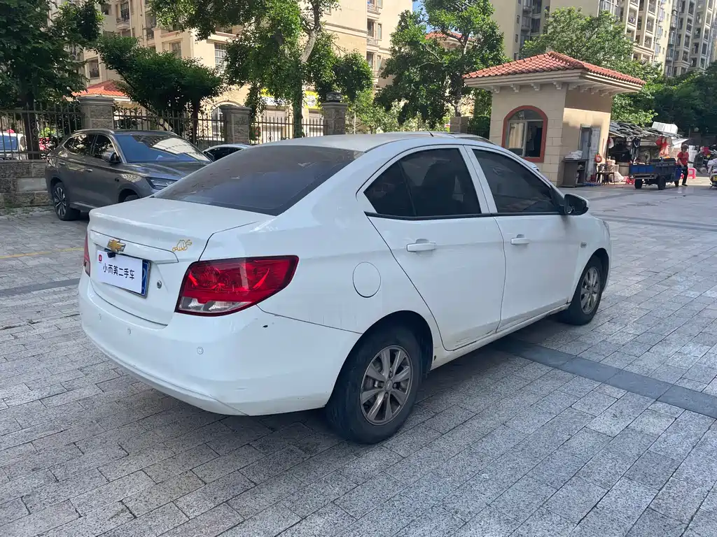 Chevrolet Sail 2015 3 1.3L MT