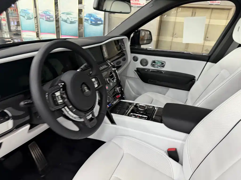 Rolls-Royce Cullinan — фотографии объявления, Фото 8