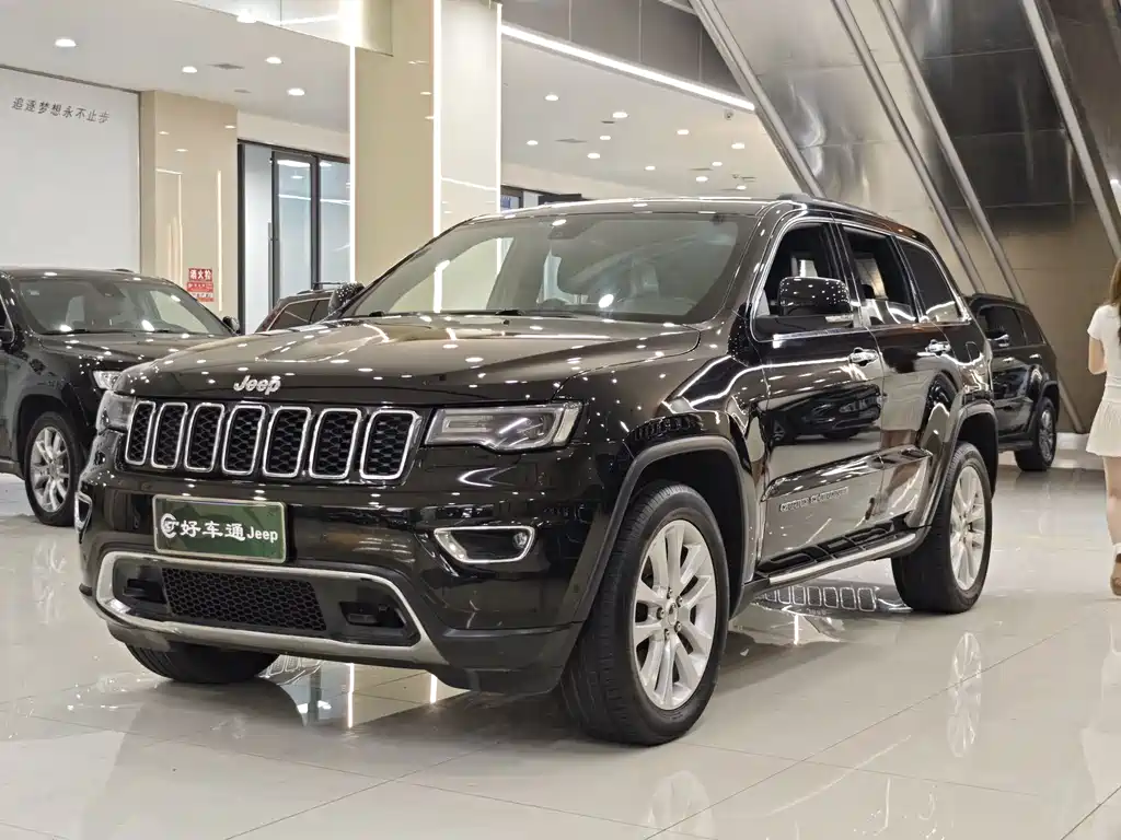 Jeep Grand Cherokee (Import) 2019