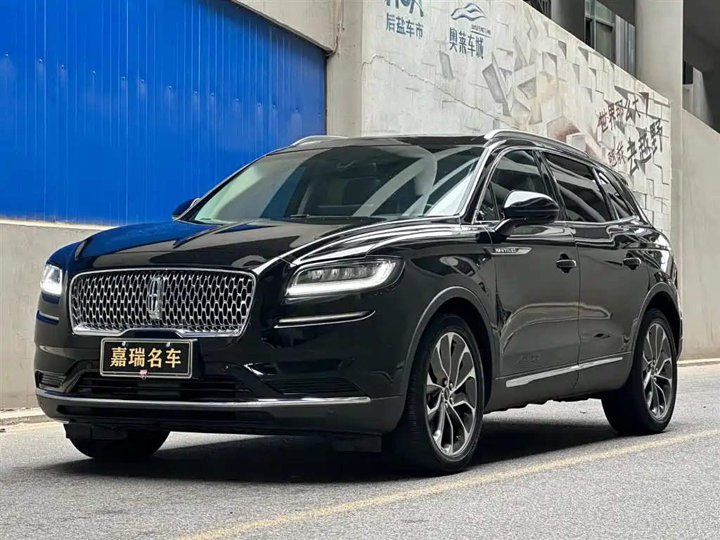Lincoln Nautilus 2021