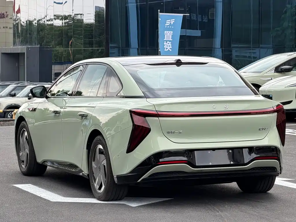 Hongqi EH7 2025 690