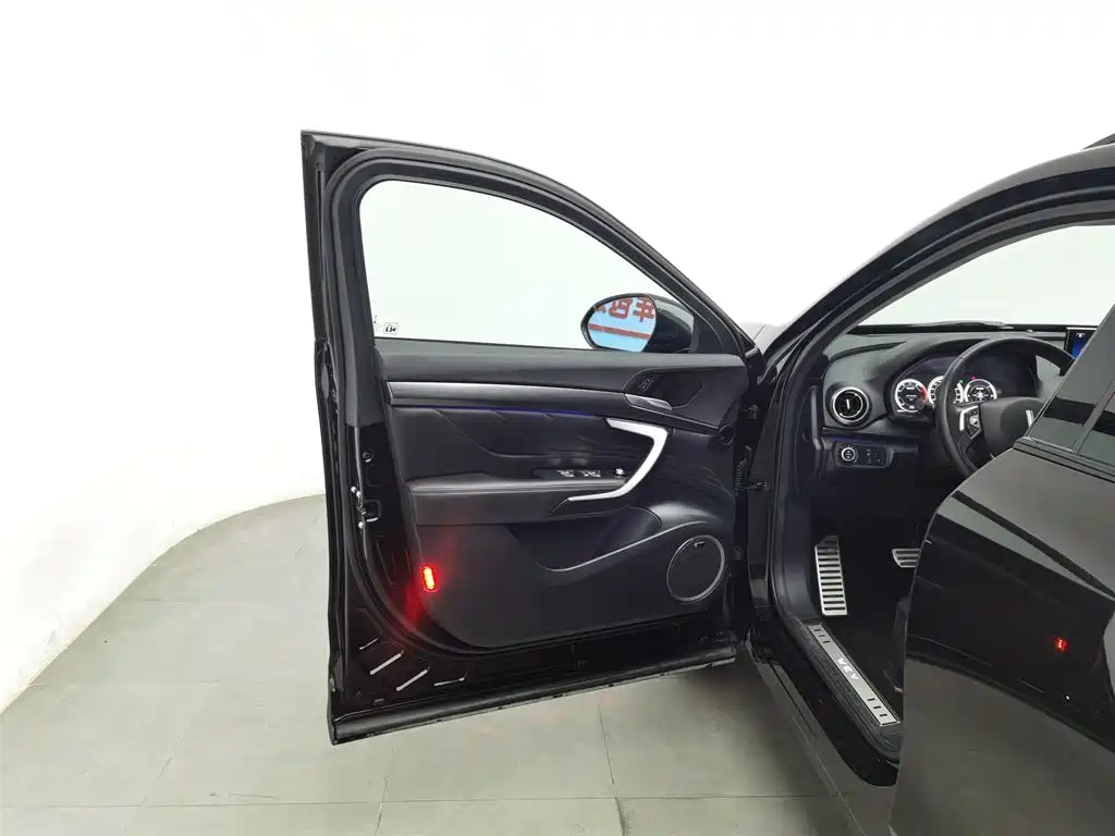 WEI PAI WEI BRAND VV7