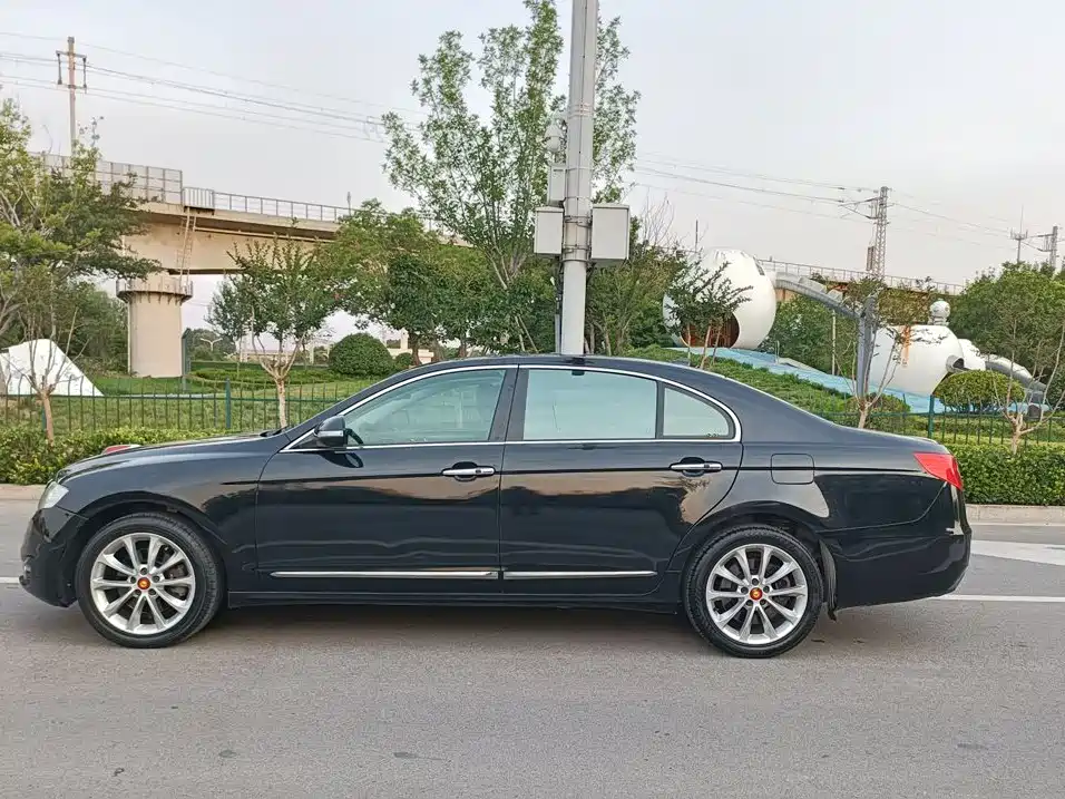 Hongqi Hongqi H7 — миниатюра 3