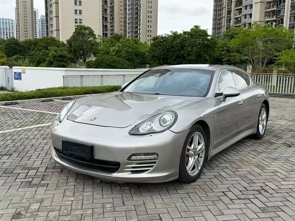 Porsche Panamera 2013