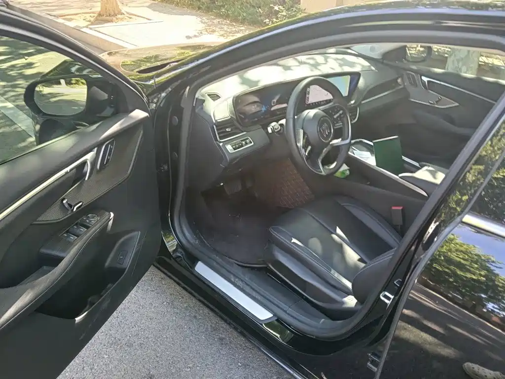 Buick LaCrosse 2025 28T Platinum
