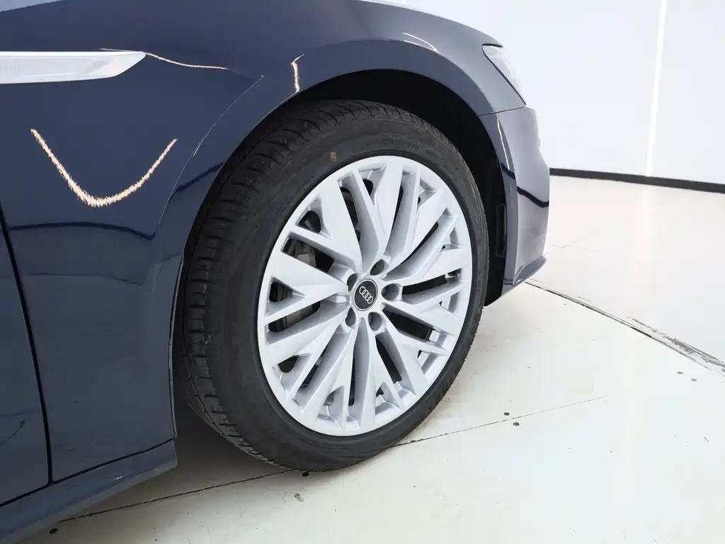 Audi A7L 2024 45TFSI S-line