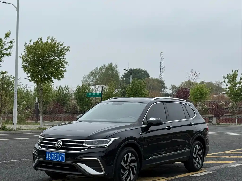 Volkswagen Tiguan L 2022