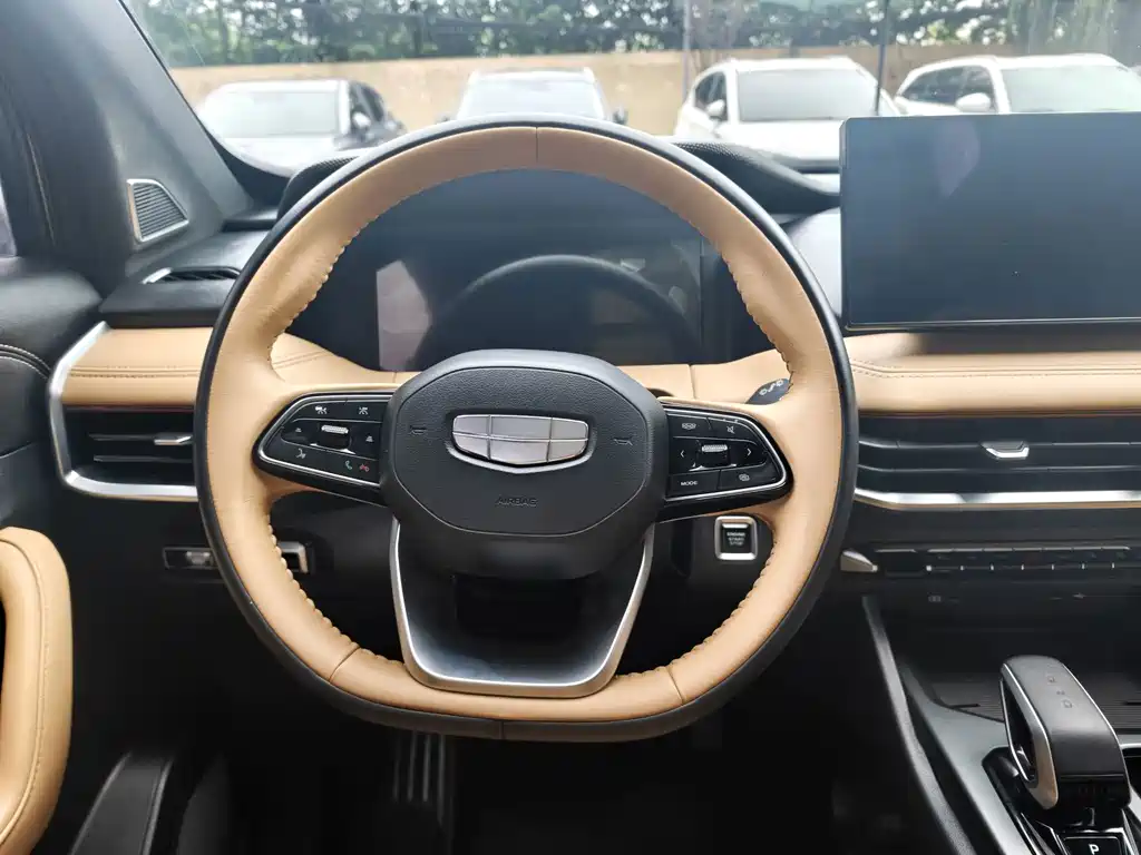 Geely Haoyue L — миниатюра 7