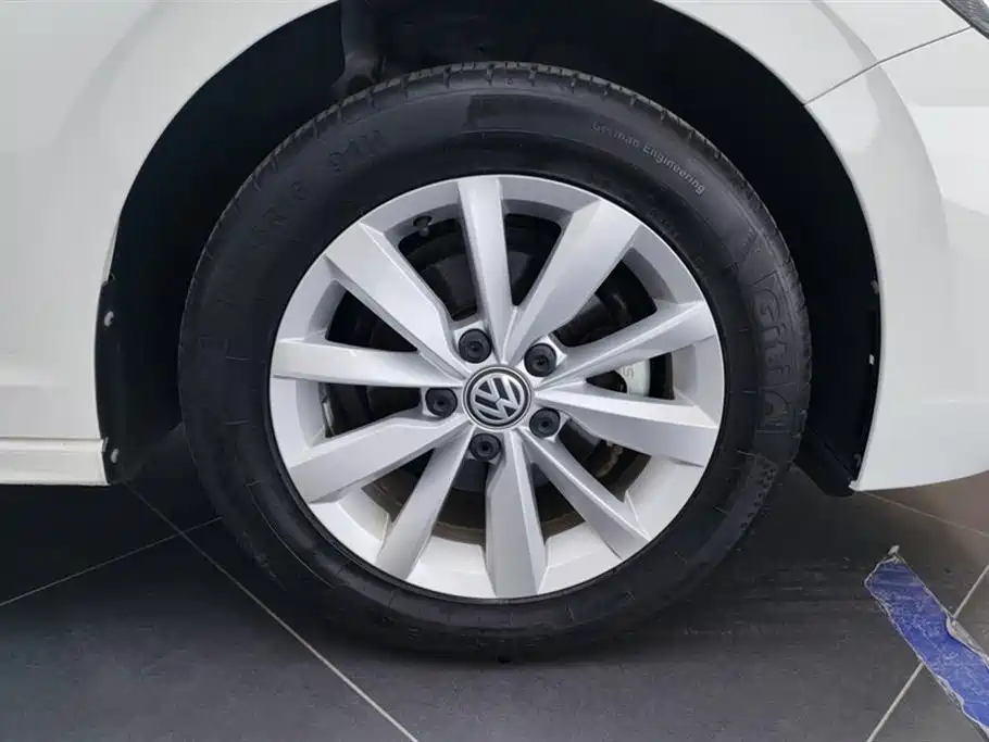 Volkswagen Bora 2019 1.5L AT Comfort VI
