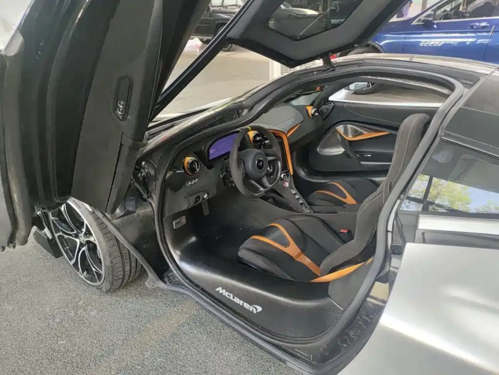 McLaren 720S — миниатюра 4