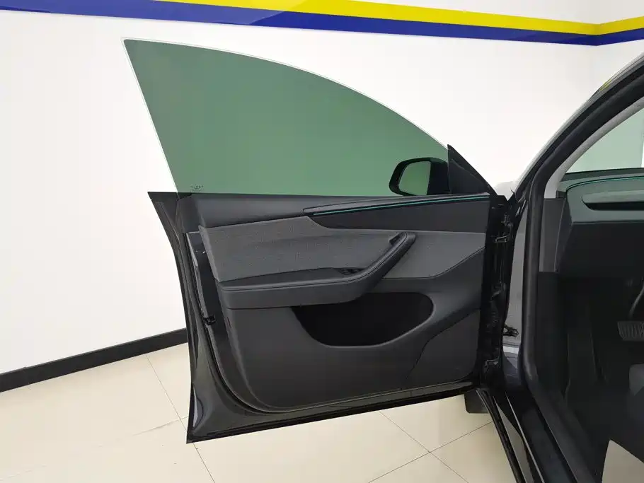 Tesla Model Y — фотографии объявления, Фото 8