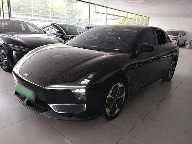 2025 Xpeng Mona M03