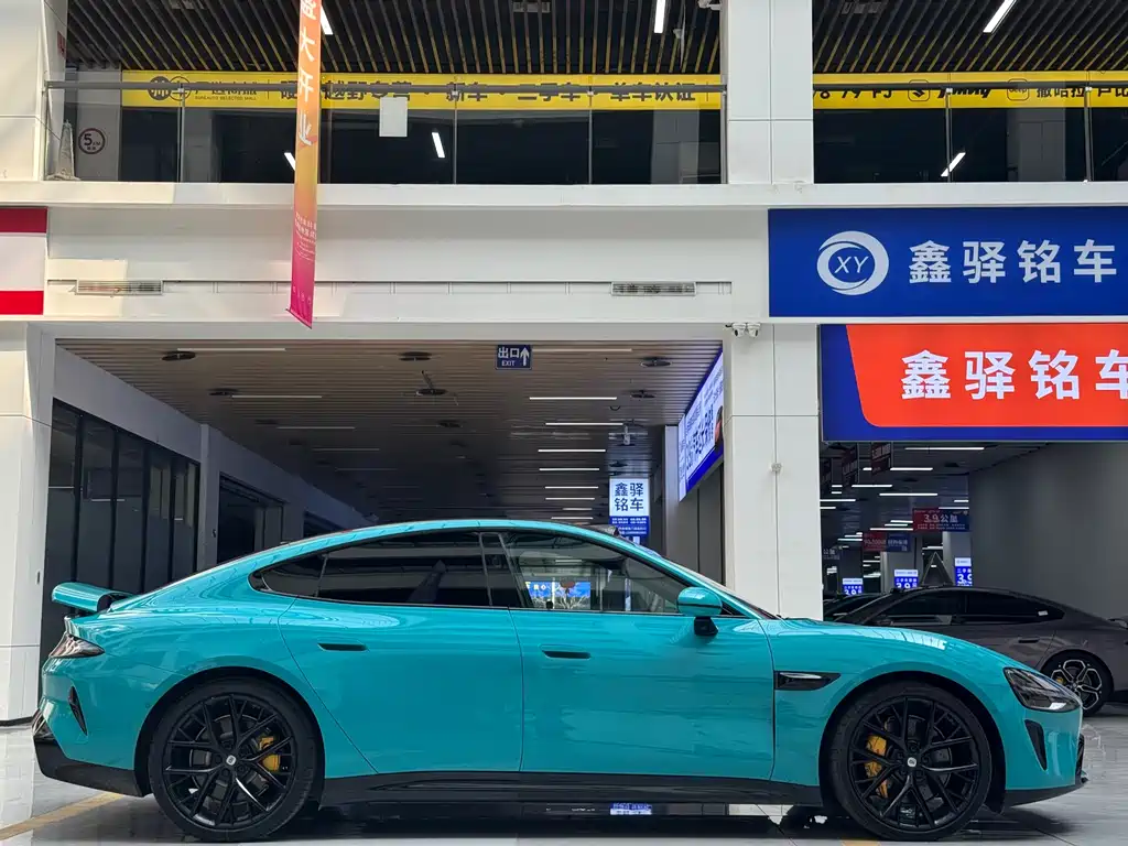 XIAOMI CAR XIAOMI SU7