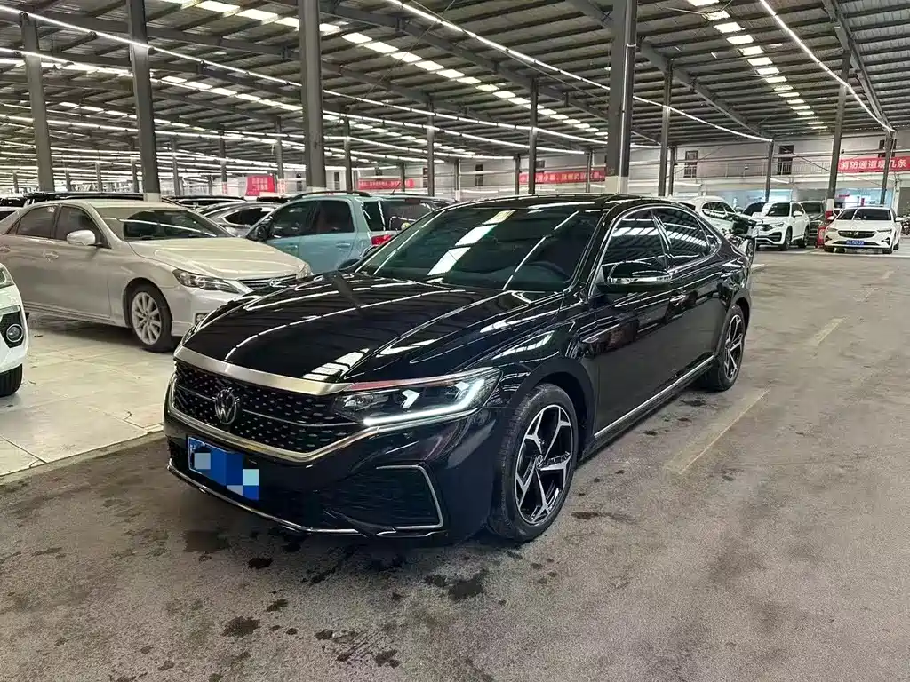 Volkswagen Passat 2024