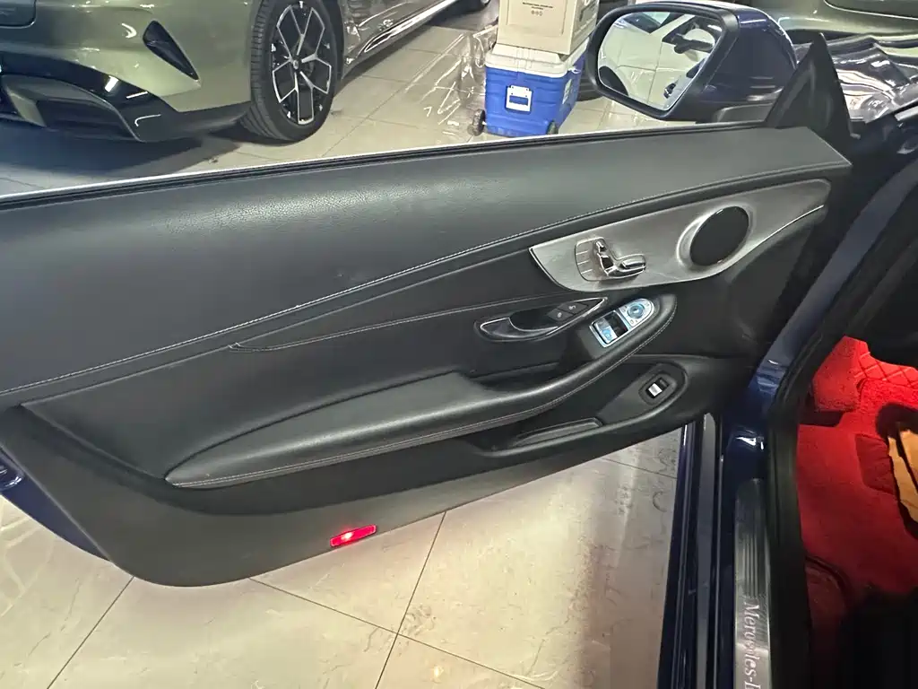 MERCEDES-BENZ C CLASS