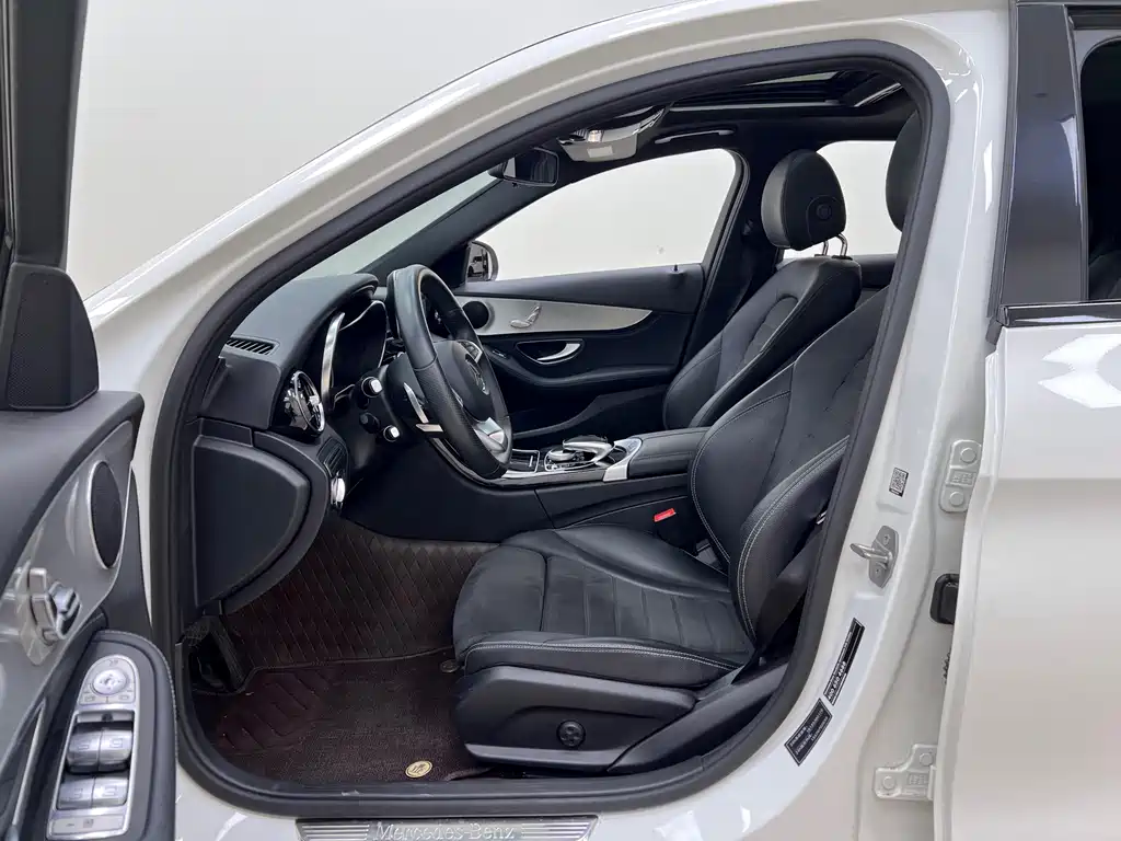 Mercedes-Benz C-Class — миниатюра 10