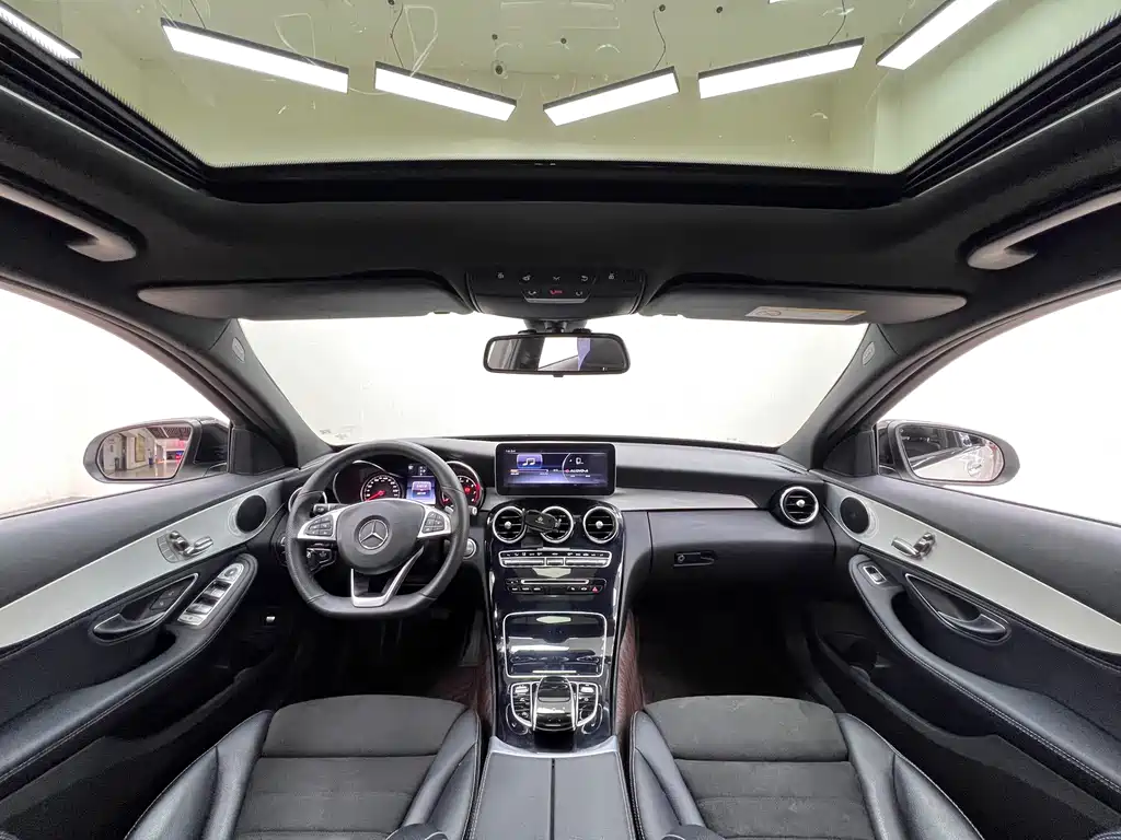 Mercedes-Benz C-Class — миниатюра 13