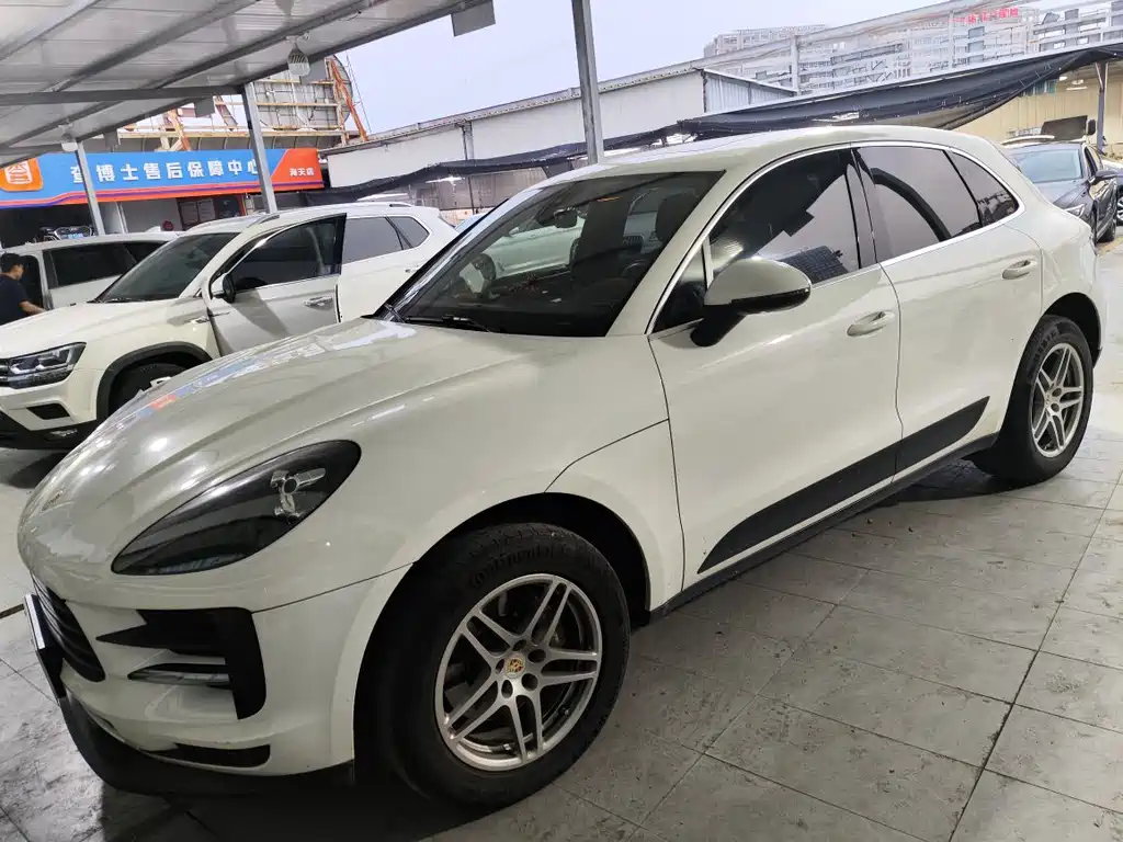 Porsche Macan 2020