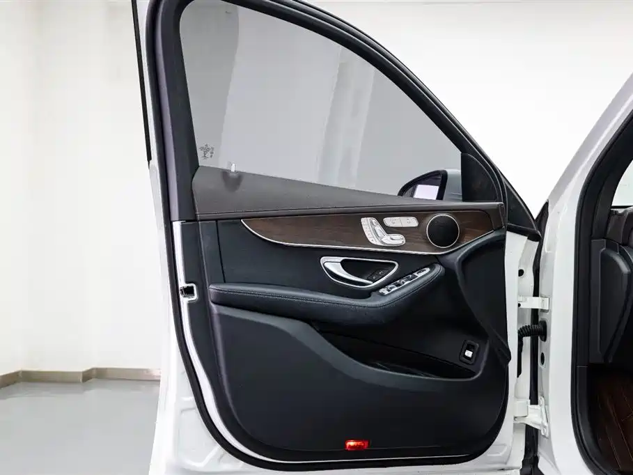Mercedes-Benz GLC 2022 GLC 260 L 4MATIC Luxury