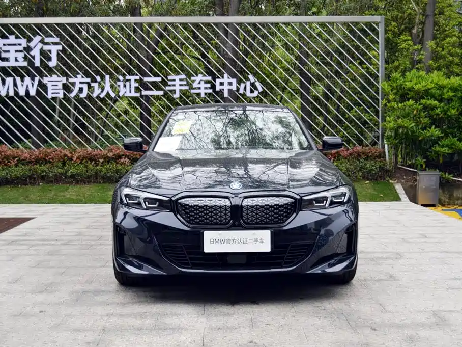 BMW i3 2025 eDrive 40 L