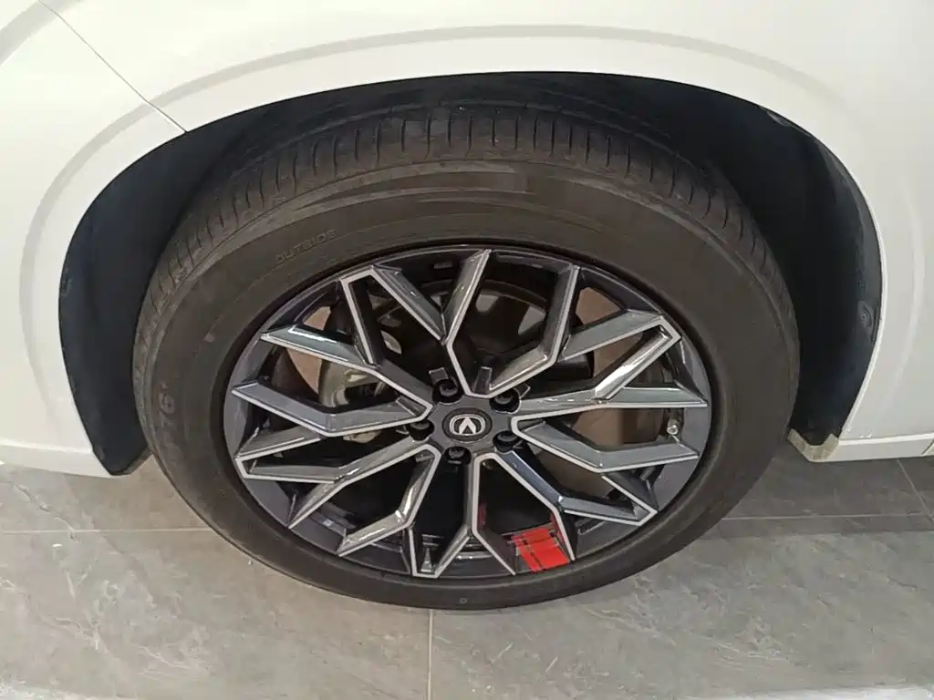 Changan UNI-Z — миниатюра 23