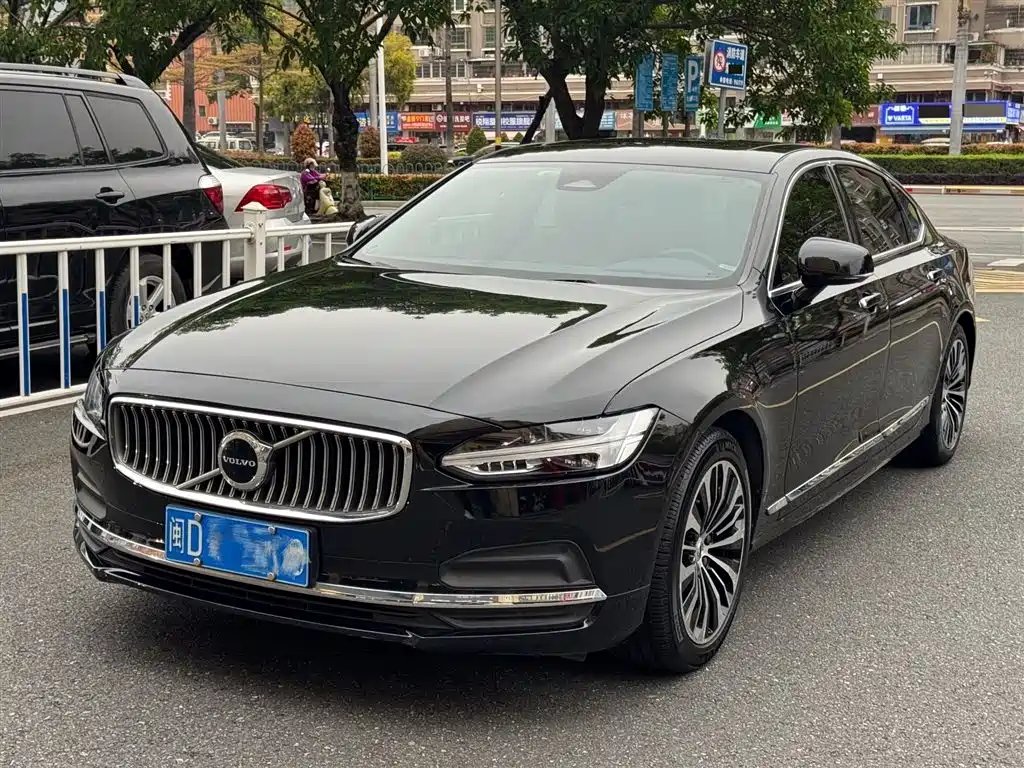 Volvo S90 2023