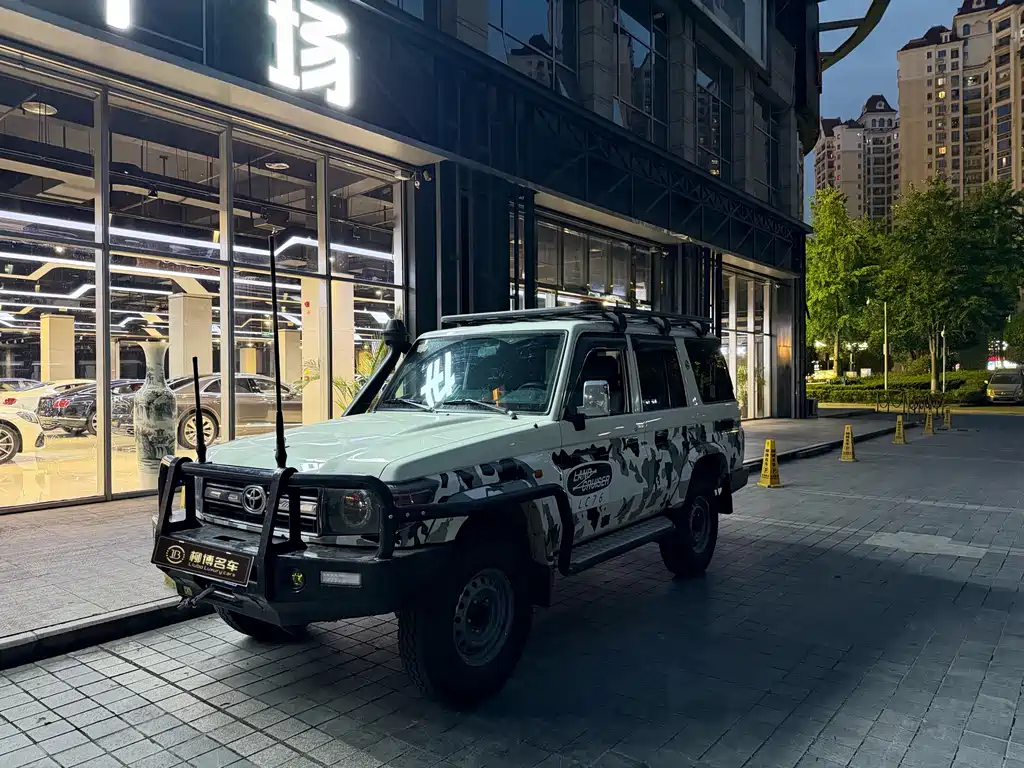 Toyota Land Cruiser 2023