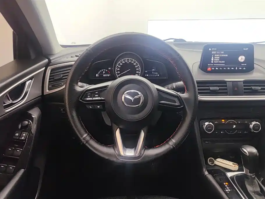 MAZDA 3 ANGKESAILA