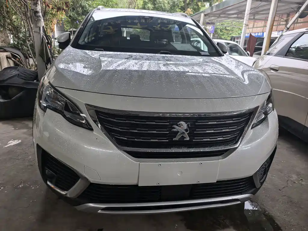 Peugeot 5008 — миниатюра 2