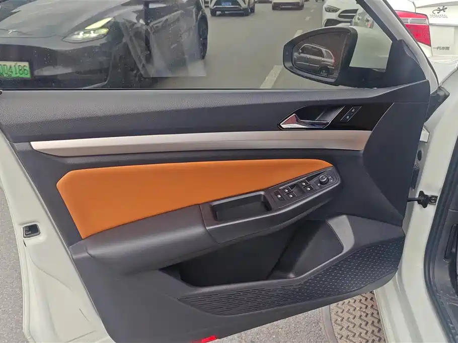 Volkswagen Bora 2024 200TSI DSG