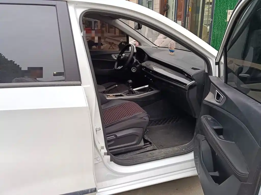 Wuling Jiachen — миниатюра 18